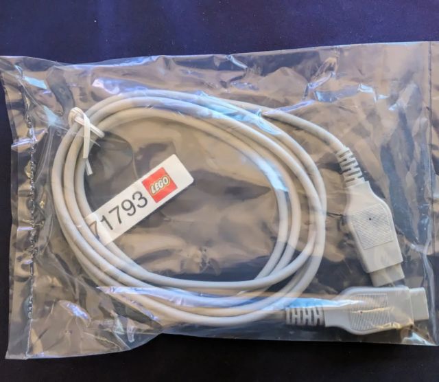 As they say: Everything sells eventually... A serial IR Transmitter Tower cable from 1998.